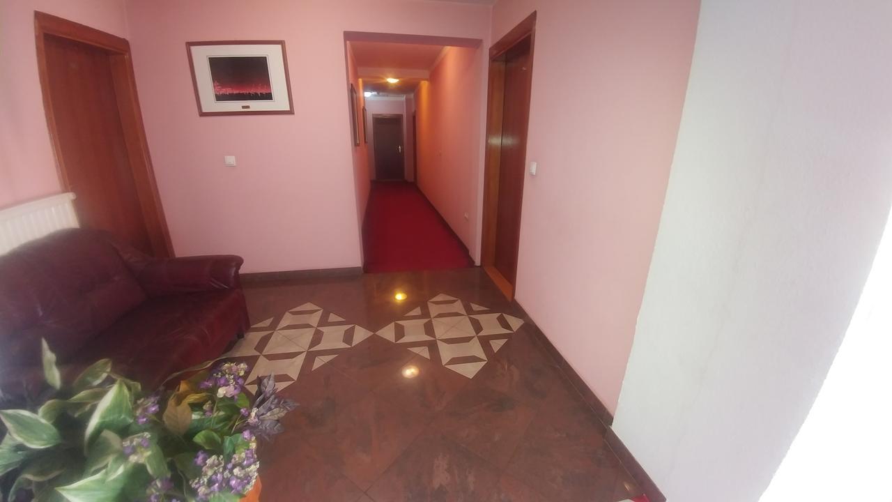 Delminium 3*