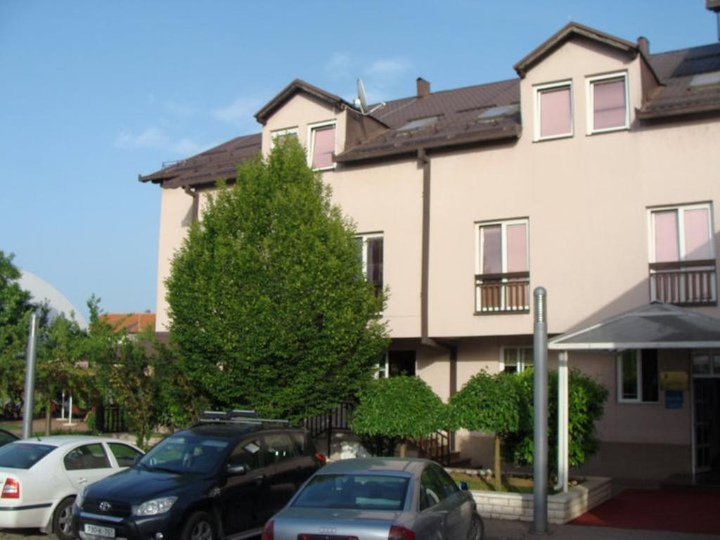 Delminium Hotel